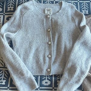 Abercrombie Gray Ribbed Button-Up Sweater - medium